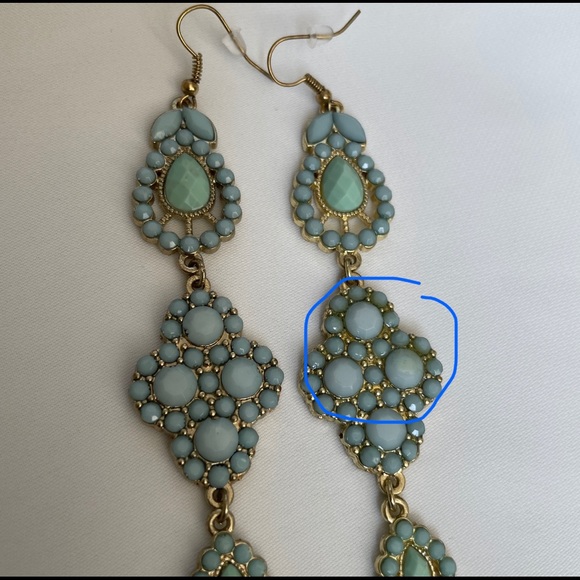 Two Pairs of Earrings - Picture 9 of 9